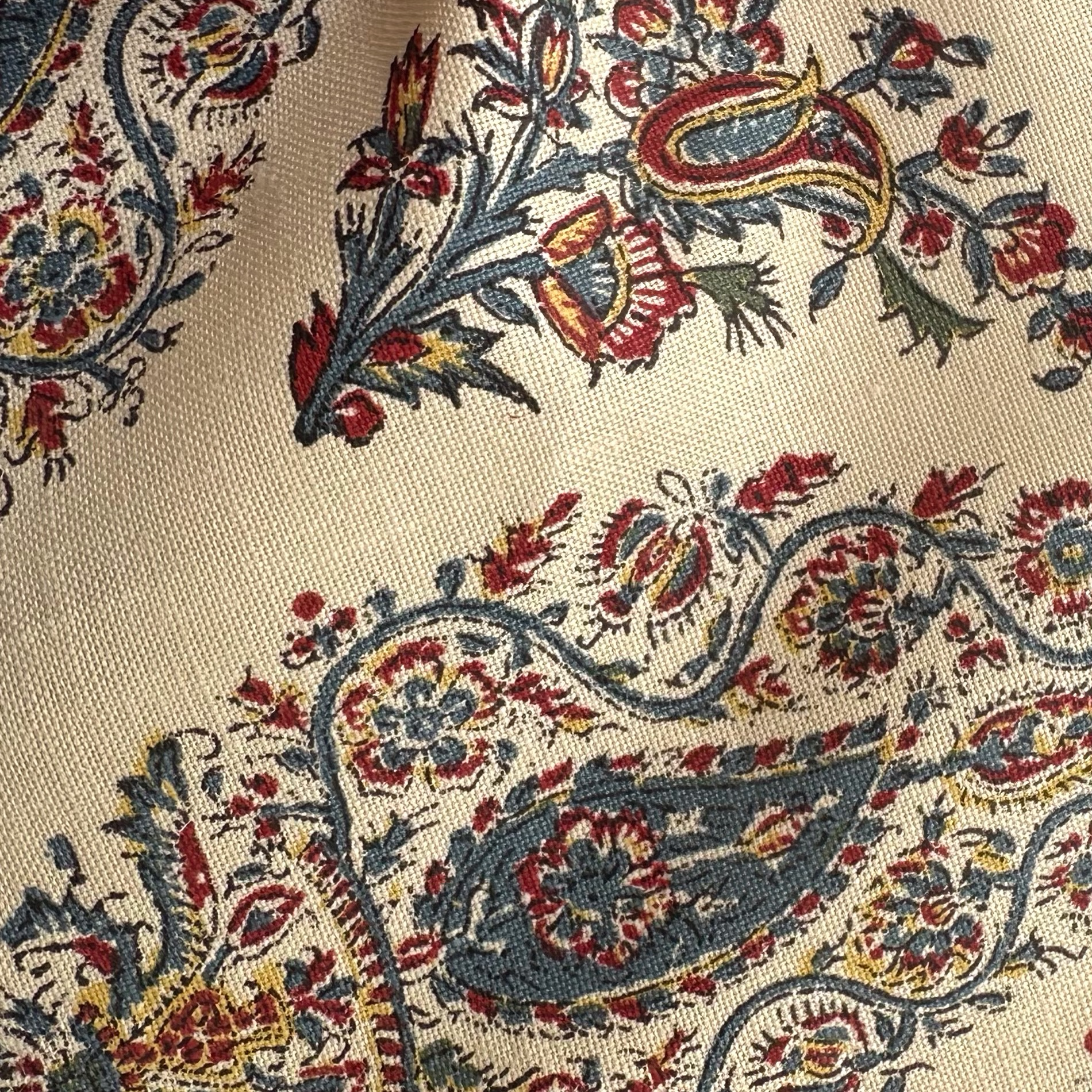 Fabric: Samarkand - Blue/Red