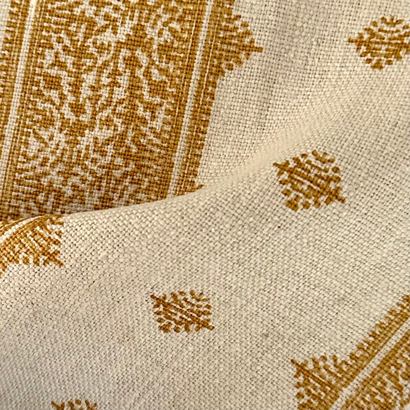 Fabric: Fez - Gold / Natural